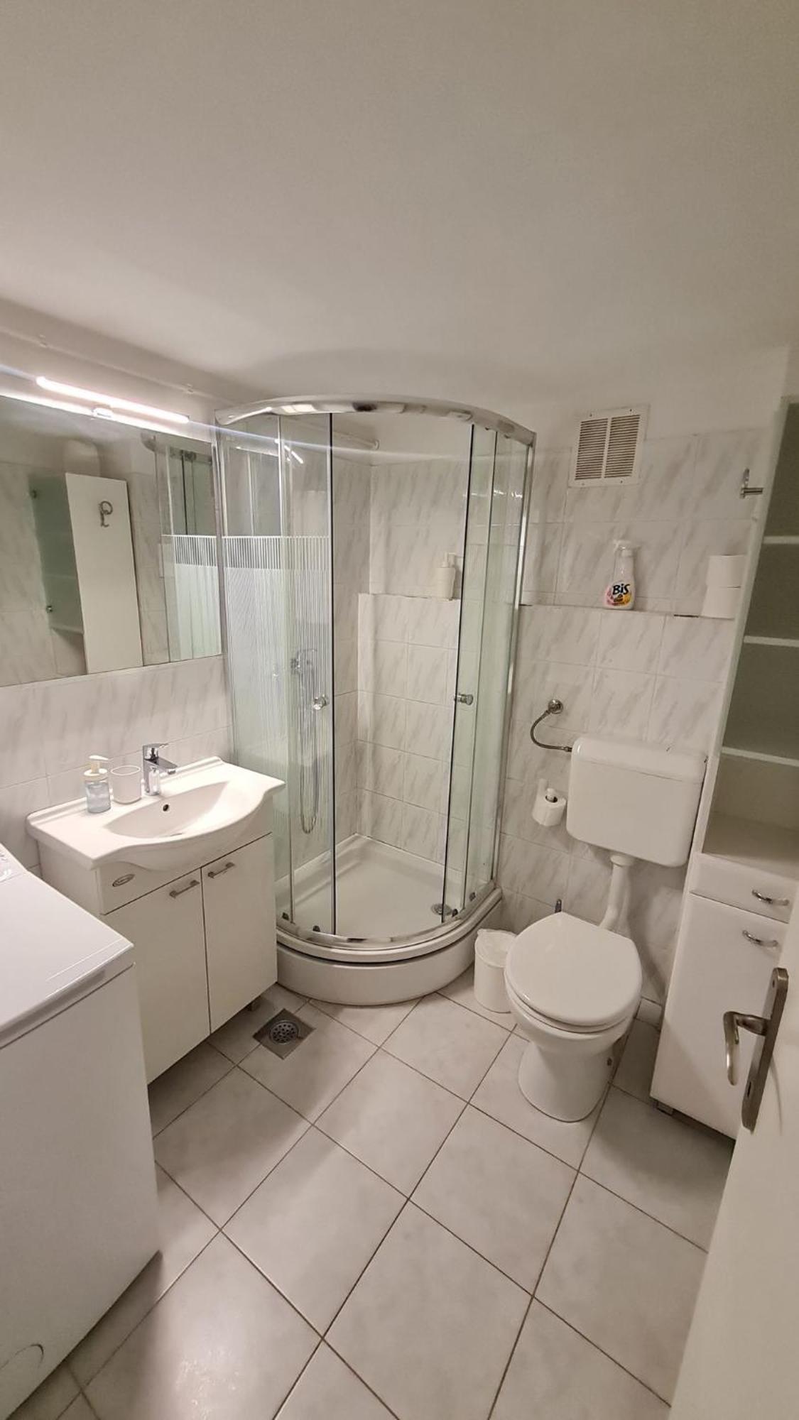 Apartmani Ela Prvic Luka Luaran gambar