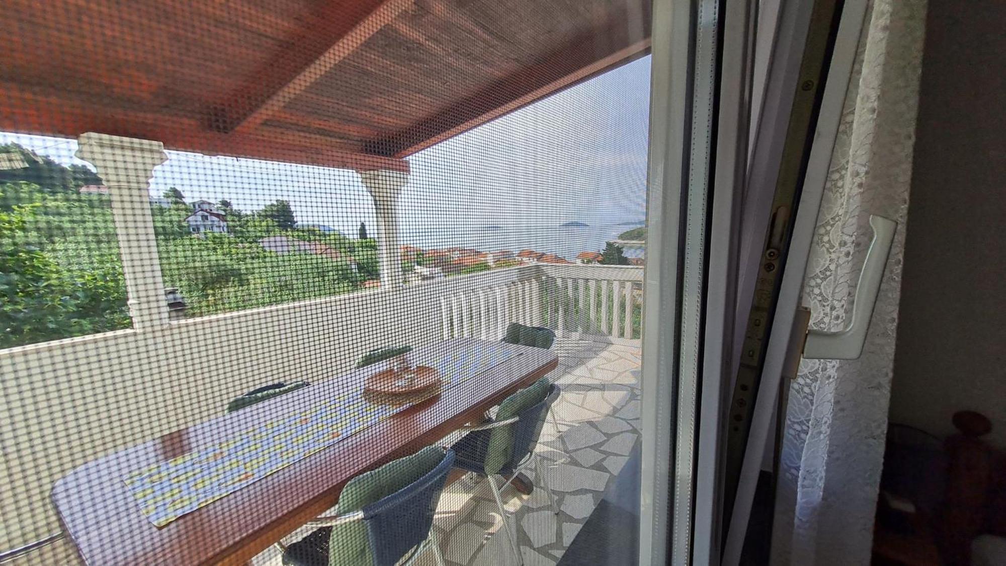 Apartmani Ela Prvic Luka Luaran gambar