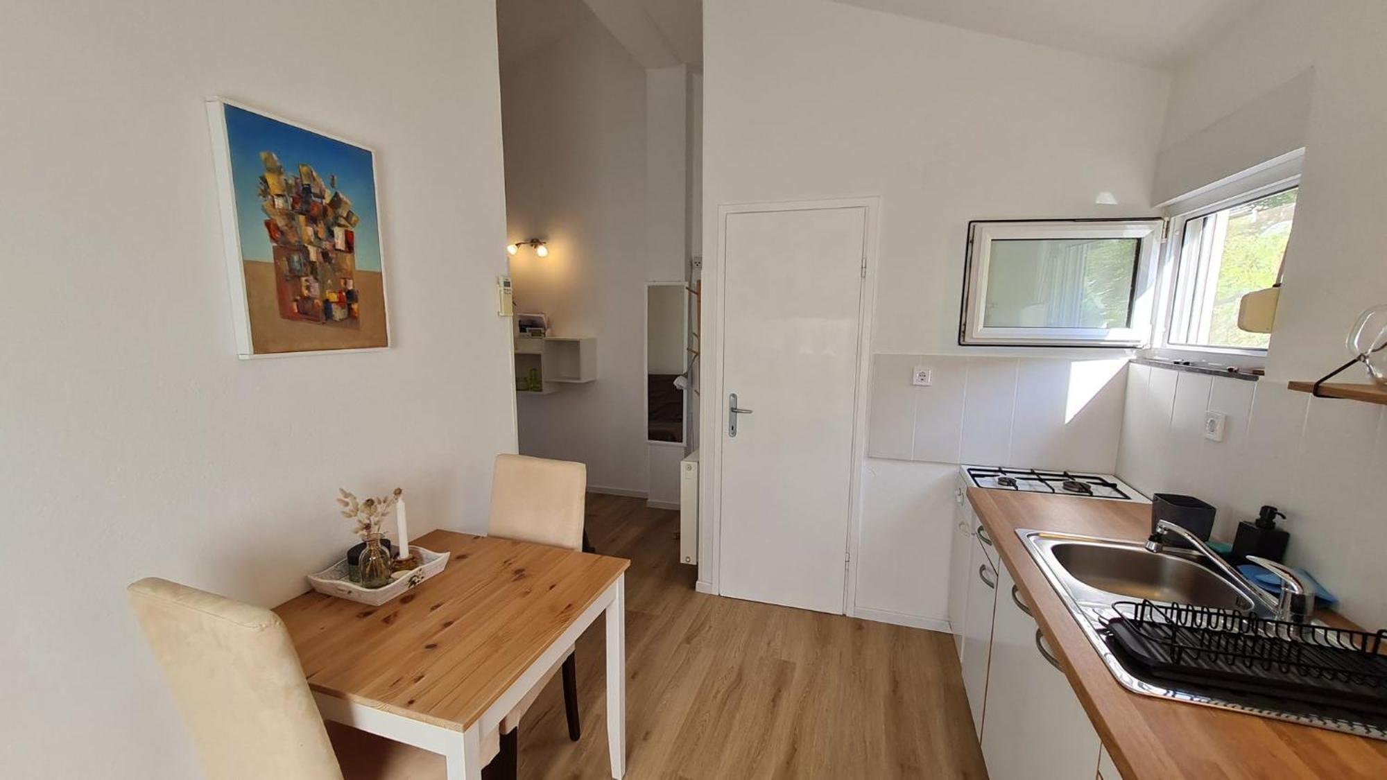 Apartmani Ela Prvic Luka Luaran gambar