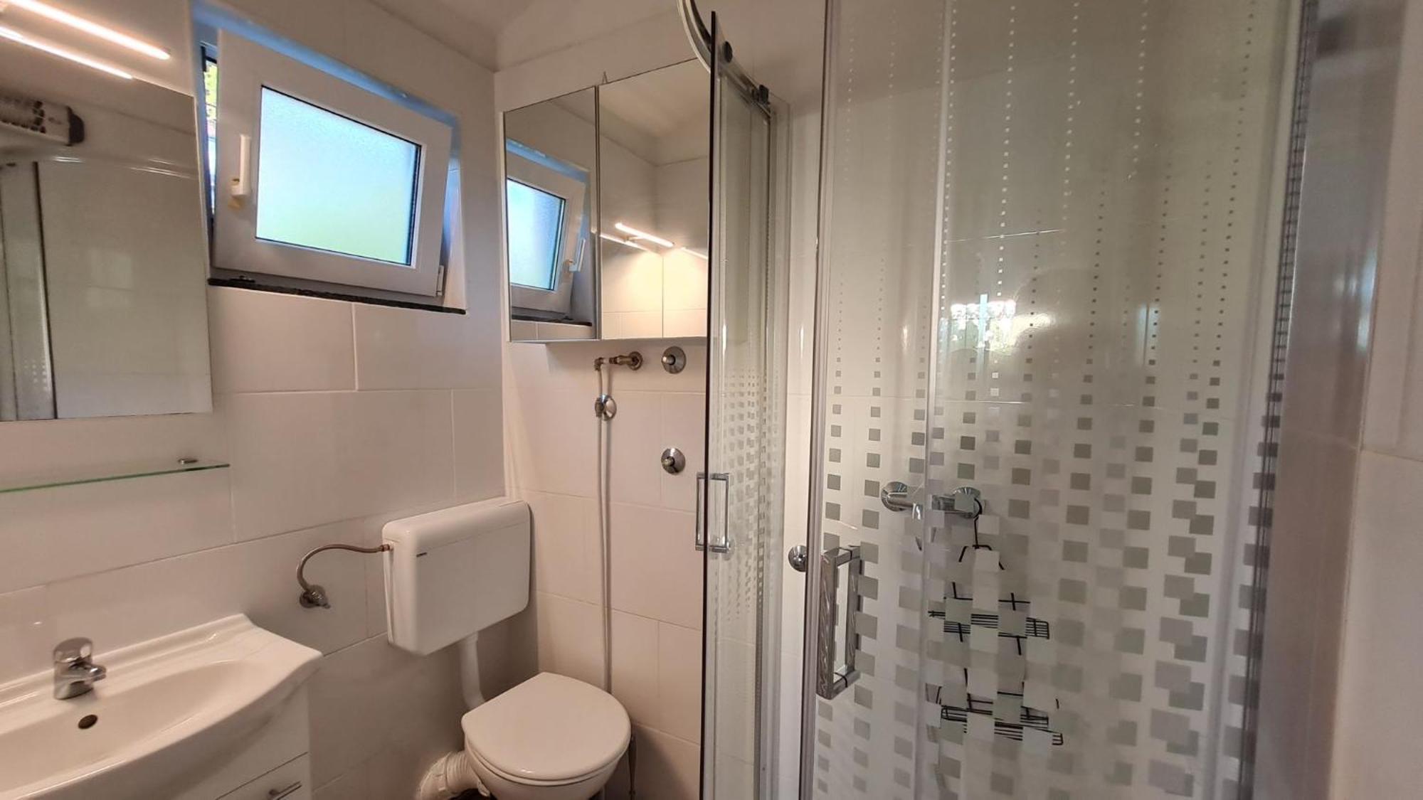Apartmani Ela Prvic Luka Luaran gambar
